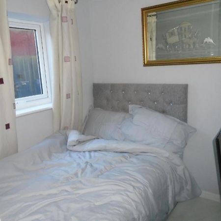 Hotel The Mews à Erith Extérieur photo